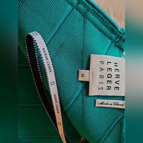 NWOT Bright Teal HERVE LEGER V- Neck Mini Bandage Dress XS $790 - Picture 10 of 14